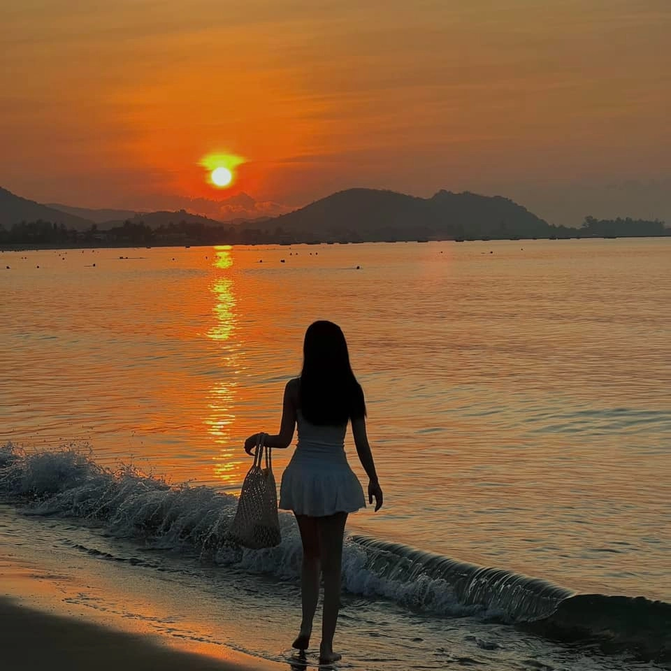 Thức dậy cùng ánh sáng bình minh nhẹ nhàng dịu êm