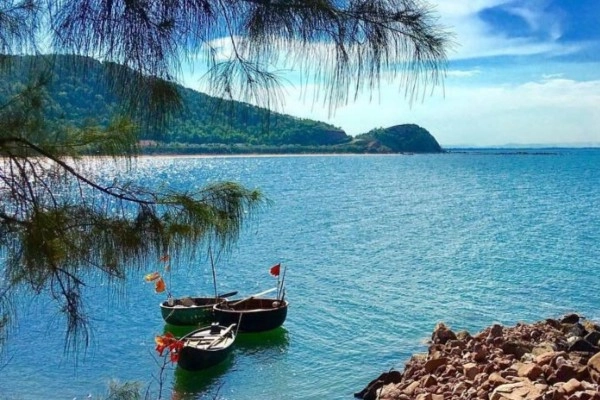 Thỏa sức tắm biển chơi đùa và ngắm cảnh thư giãn cuối tuần