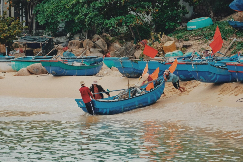 Khám phá Thăm làng chài mộc mạc thú vị