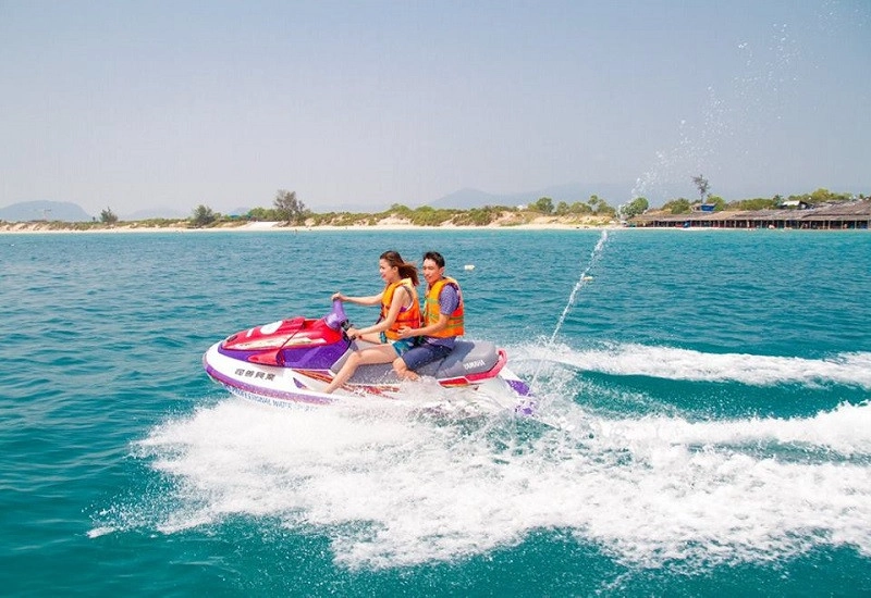 Tăng adrenaline với trò chơi cảm giác mạnh ven biển