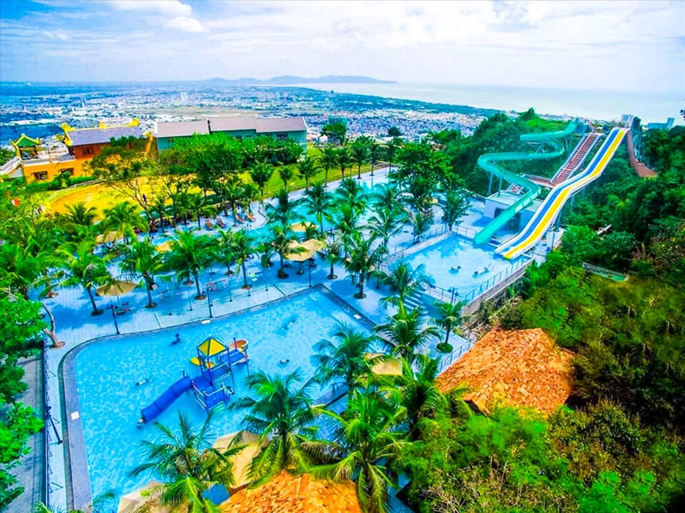 Vui chơi tại hồ mây công viên trên núi với trò chơi cực thú vị