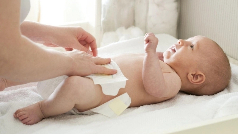 Lưu ý khi chăm sóc bé bị vàng da tại nhà