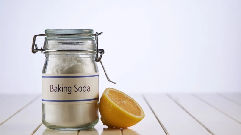 Baking soda không chỉ giúp làm sạch mà còn giúp giảm sưng viêm