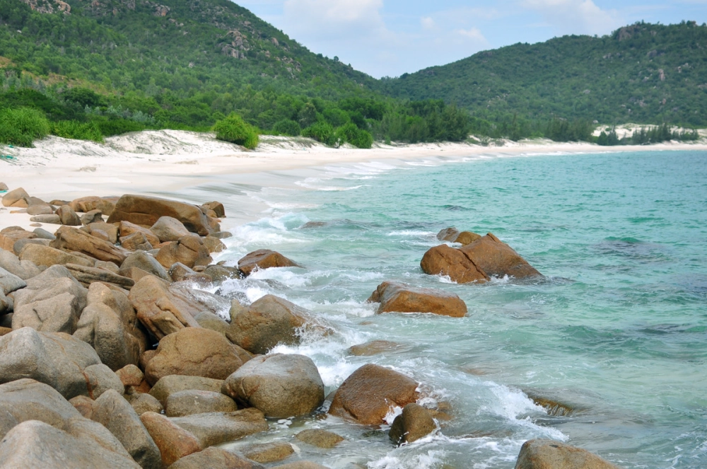 Chill nhẹ nhàng thư giãn tại bãi cồn trong khung cảnh yên ả