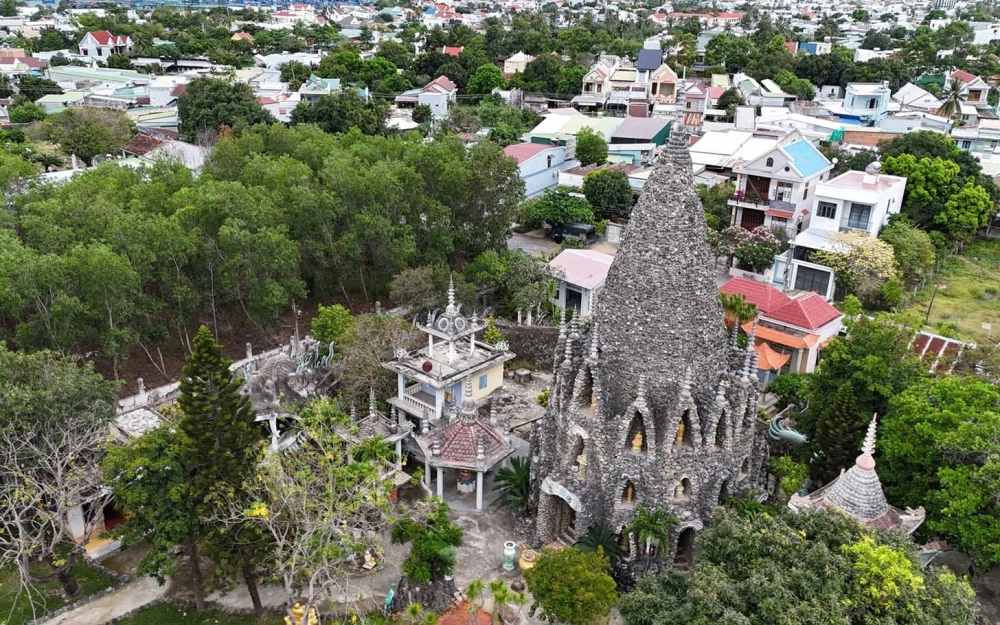 Ngôi chùa độc đáo Chùa Từ Vân