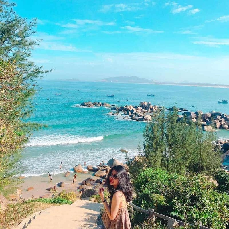 Khám phá lý do Vì sao nên chọn biển Cát Tiến cho kỳ nghỉ sắp tới