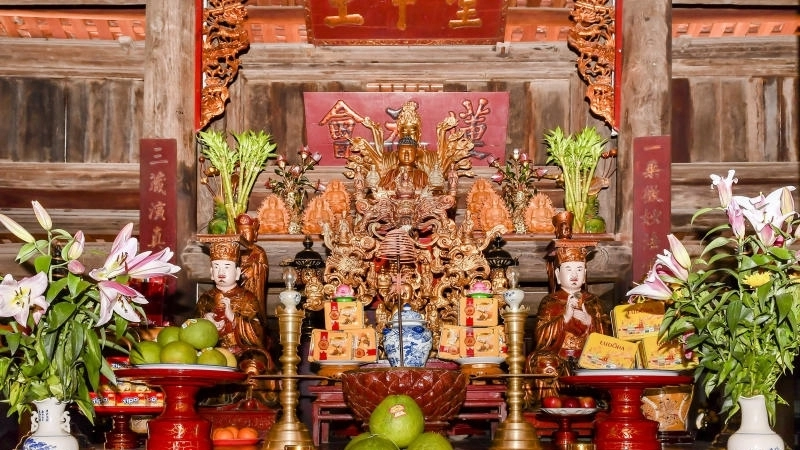 Trải nghiệm không gian xanh mát, yên bình trong khuôn viên chùa
