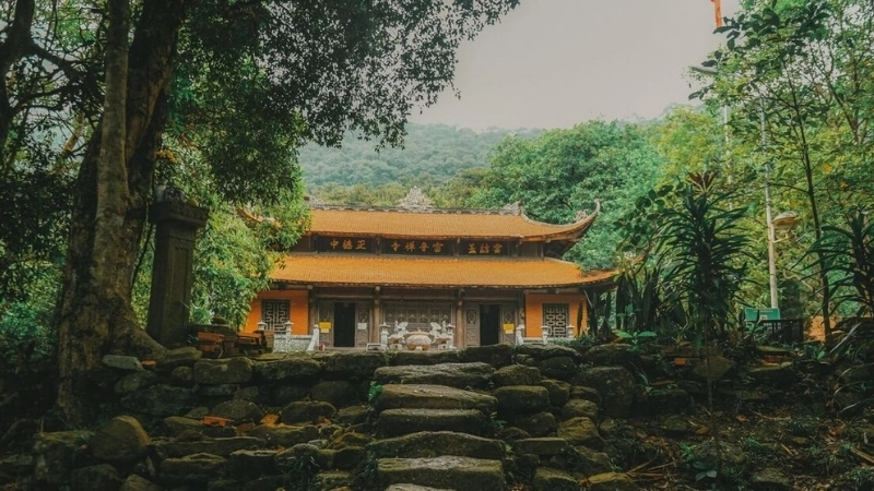 Một số lưu ý khi đi chùa Lôi Âm