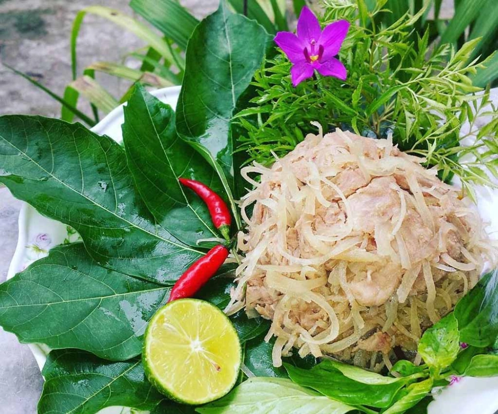 Đặc sản nức tiếng nem chạo làng Vị Thủy