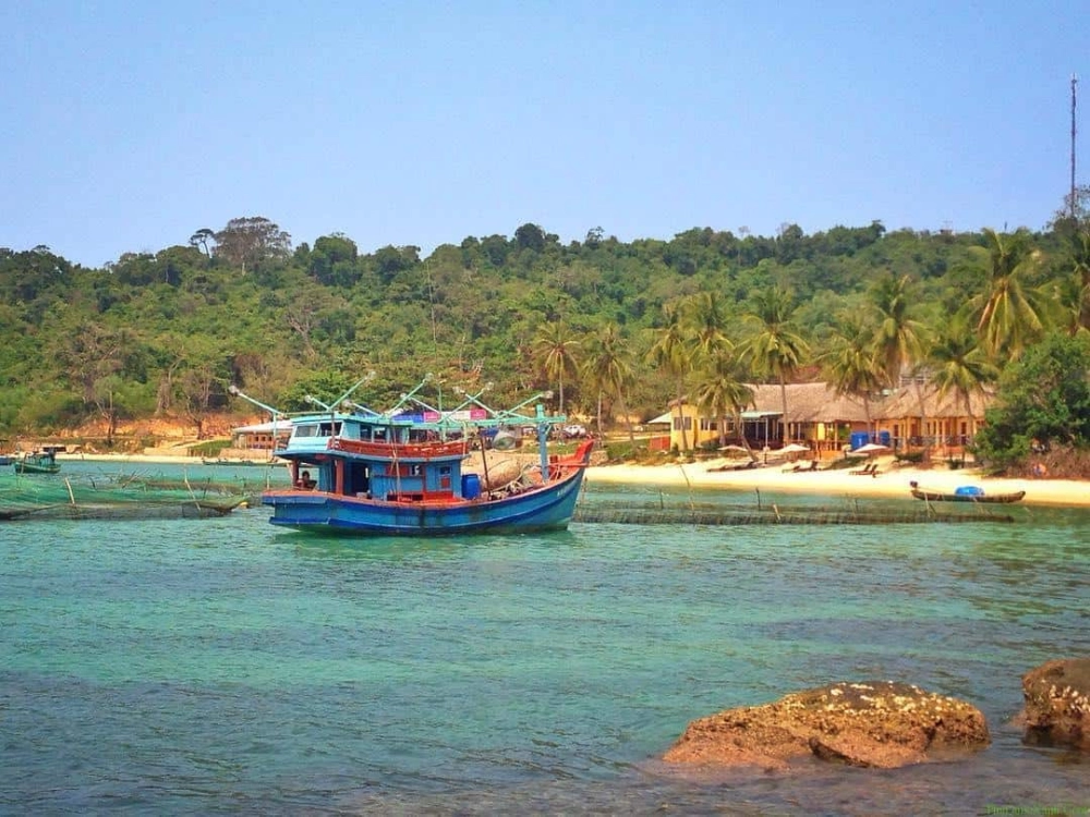 Trải nghiệm dân dã với thăm làng chài và câu cá trên thuyền