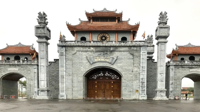 Vẻ đẹp kiến trúc của đền Hùng