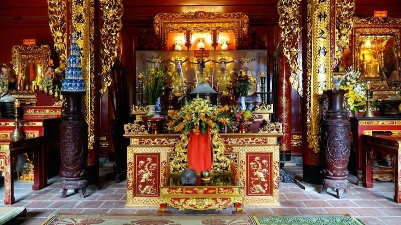 Đi đền Ông Hoàng Mười Nghệ An cầu gì? 