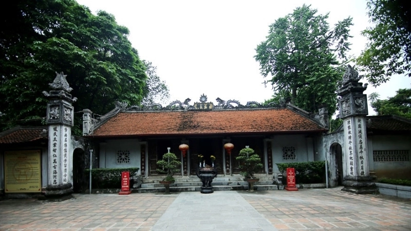 Kiến trúc cổ kính, đậm nét truyền thống của đền Voi Phục