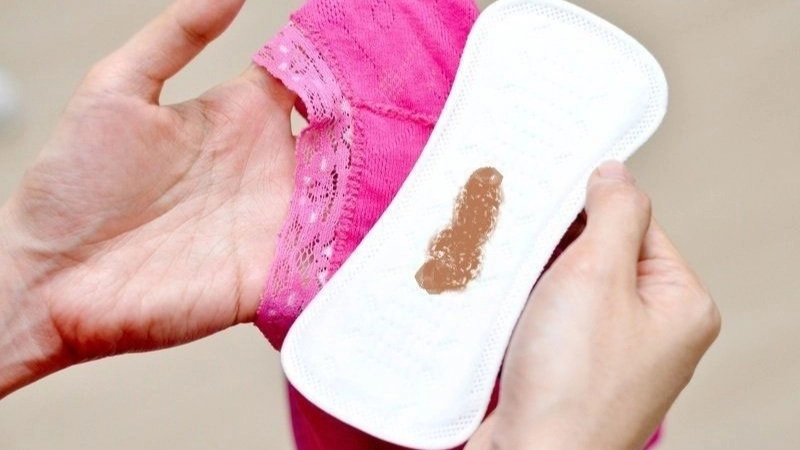 Mẹo và biện pháp chữa trị khi bị ra dịch màu nâu