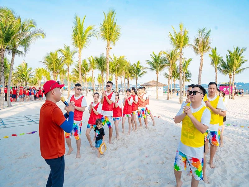 Sôi động với teambuilding giữa thiên nhiên hoang sơ