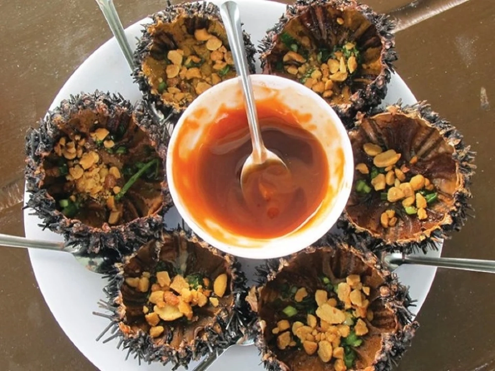 Đặc sản Gành Yến không thể thiếu mắm nhum trứ danh vùng biển