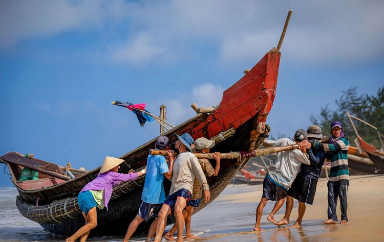 Thú vị với trải nghiệm đời sống ngư dân địa phương