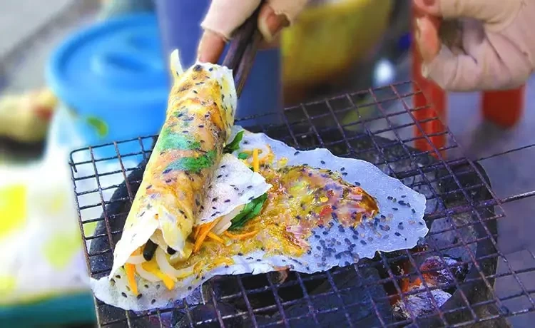 Thử ngay món Bánh tráng cuón dẻo khi dến Hàm Tiến 