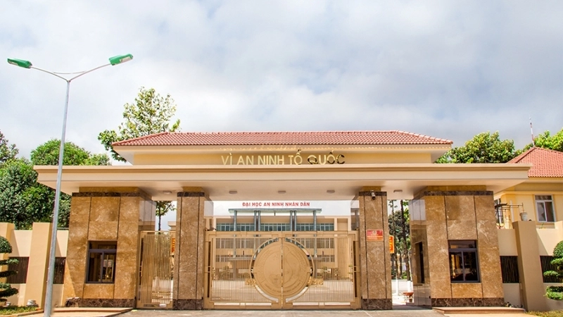 Điều kiện dự tuyển