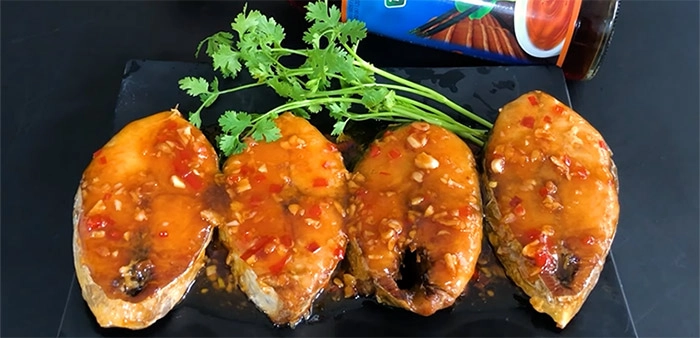 Thưởng thức đặc sản đậm vị cá thu một nắng