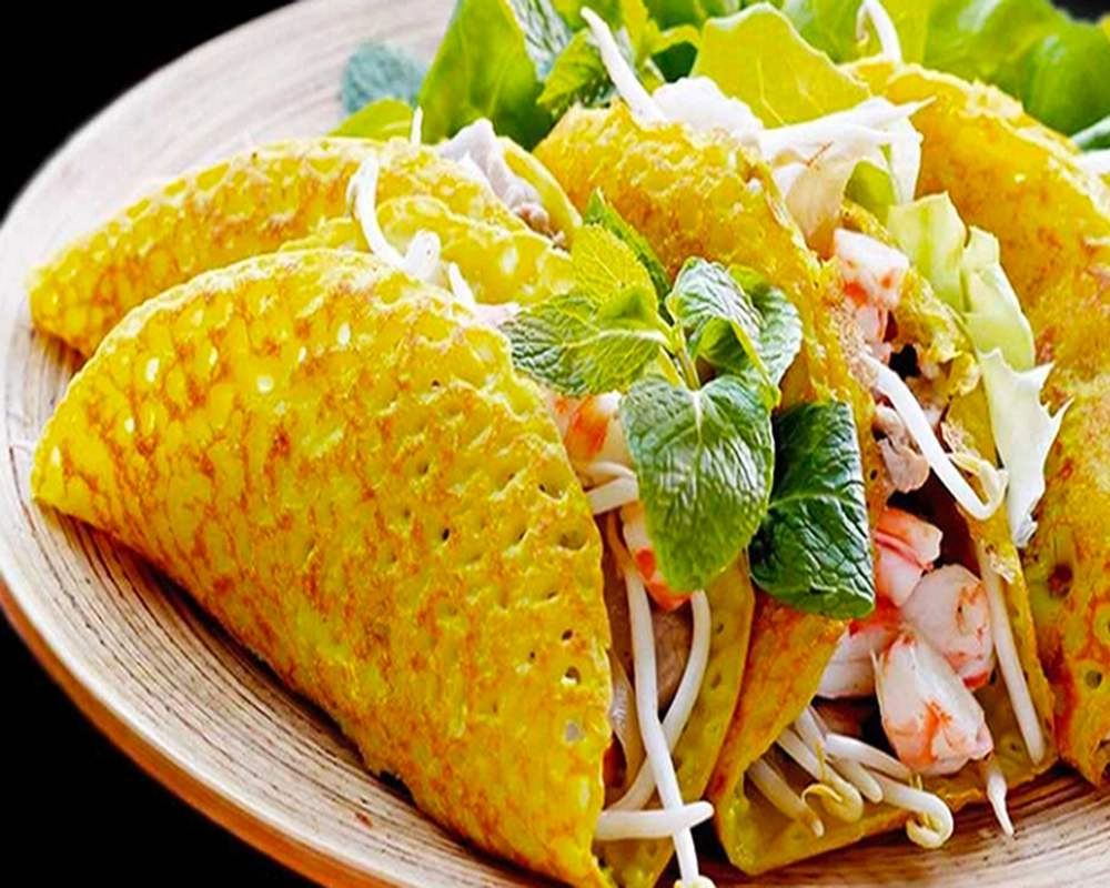 Đừng bỏ qua bánh xèo mực giòn tan đậm đà hương vị biển
