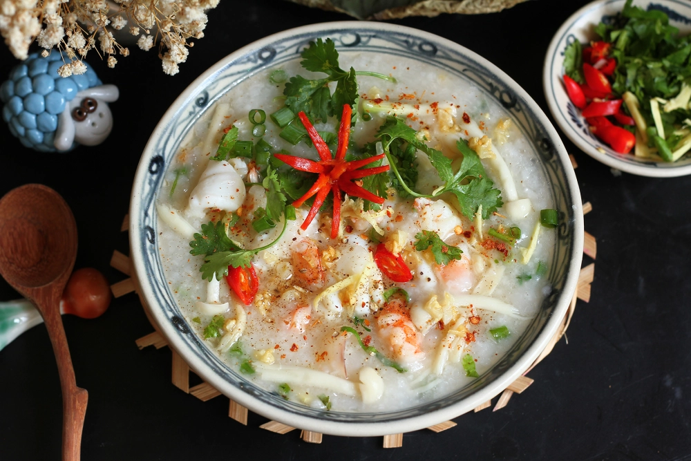 Bữa sáng ấm bụng cùng cháo hải sản đậm vị biển