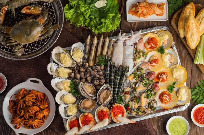 Gợi ý ăn gì khi du lịch Hòn Thị hải sản tươi ngon