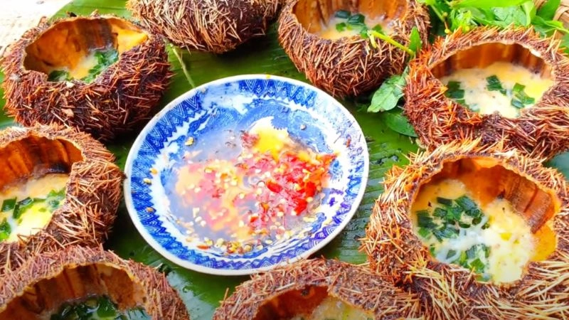 Hấp dẫn với món nhum biển nướng mỡ hành trứ danh