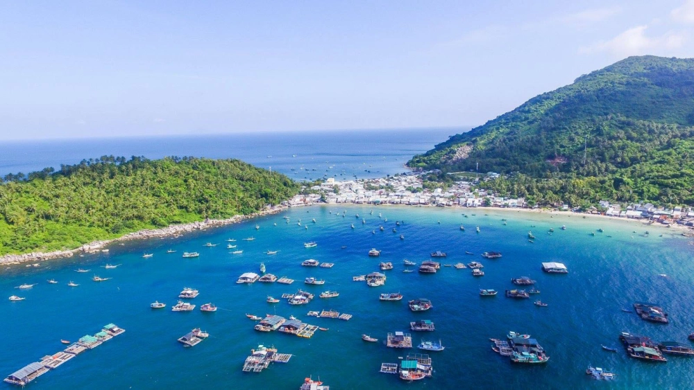 Cùng chill với mây trời tại hòn sơn nổi bật biển Kiên Giang