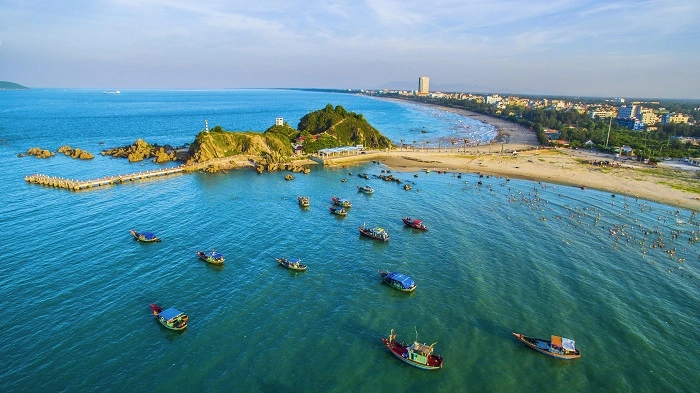 Cảnh đẹp hút hồn trong giới thiệu về đảo Lan Châu