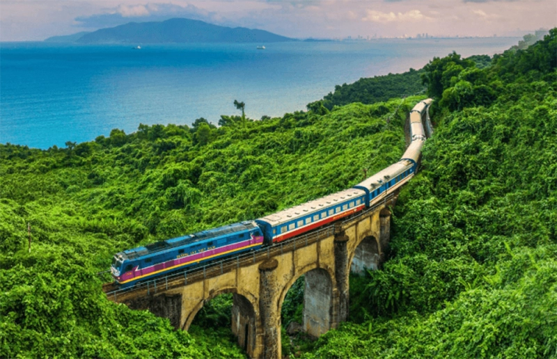 Săn mây cực chill tại đèo hải vân hùng vĩ