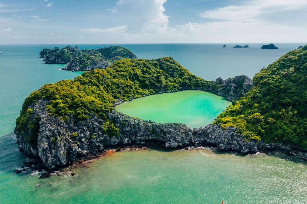 Gợi ý thời điểm vàng để khám phá Đảo Mắt Rồng