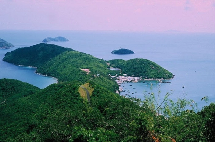 Bình yên nên thơ ở hòn nồm hoang sơ