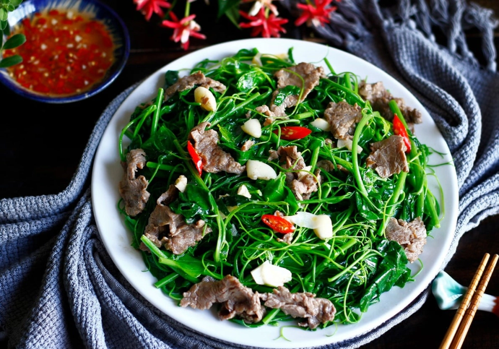 Thử đặc sản thịt rừng rau rừng đậm đà hương vị núi