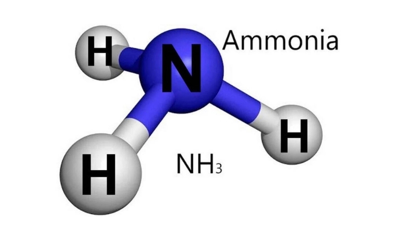  NH₃ dùng làm nguyên liệu trong quy trình sản xuất axit nitric (HNO₃) 