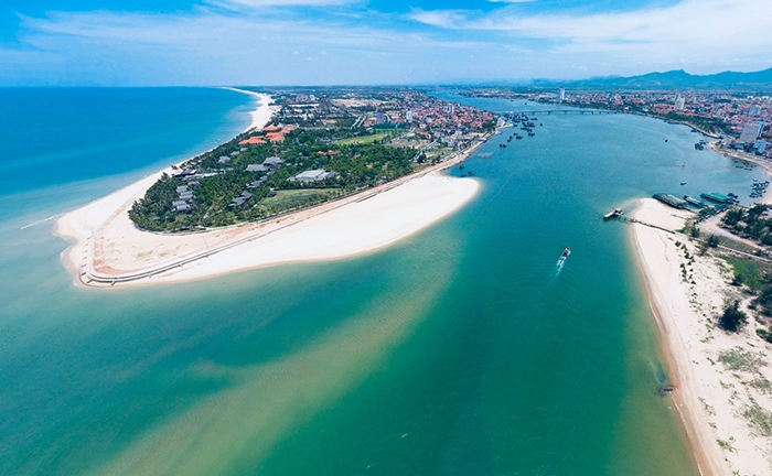 Khám phá ngay bãi biển Nhật Lệ ở đâu để bắt đầu hành trình