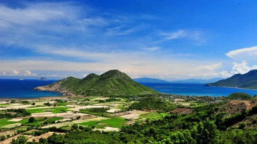 Khám phá ngay vị trí cụ thể Hòn Hèo ở đâu