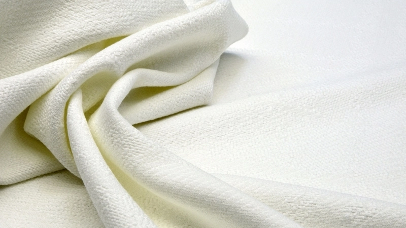Những hạn chế của vải polyester mà bạn nên biết