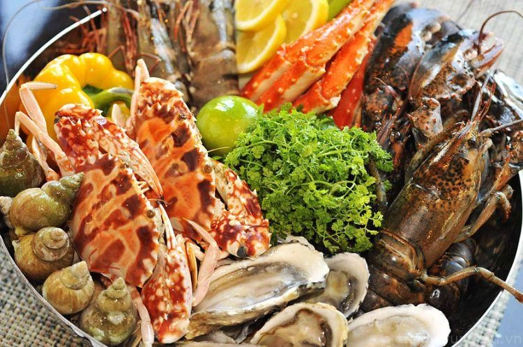 Thưởng thức món ngon ăn gì ở Quan Lạn