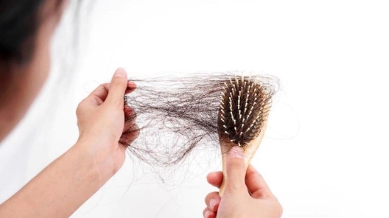 Phương pháp và mẹo chữa trị khi bị rụng tóc nhiều