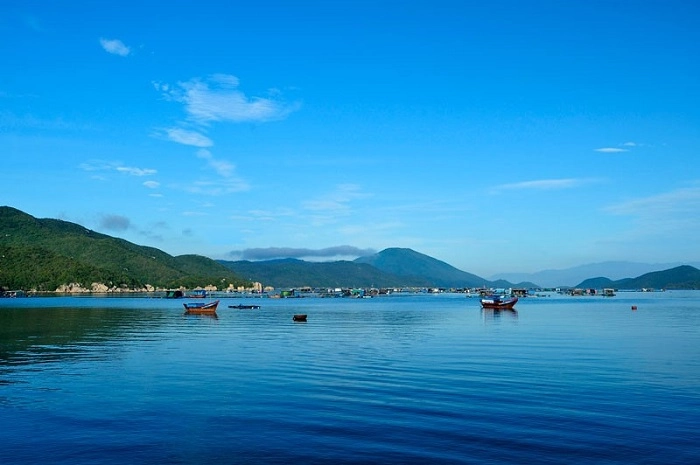 Khám phá vẻ đẹp hoang sơ với giới thiệu bãi biển Sơn Đừng