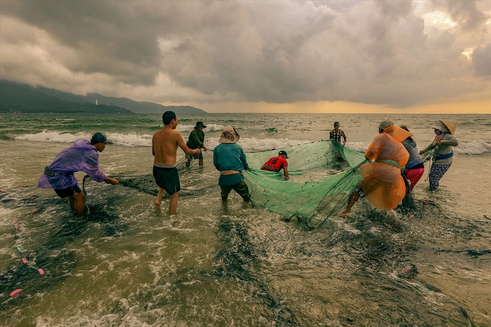 Trải nghiệm bình dị khi khám phá làng chài ven biển mộc mạc thân thương