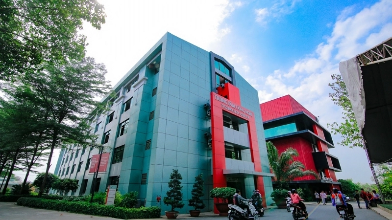 Tuyển chọn vào chương trình tiên tiến và chất lượng cao