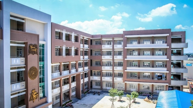 Các cơ sở của trường Đại học Lạc Hồng