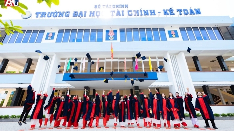 Học phí năm học 2025 – 2026
