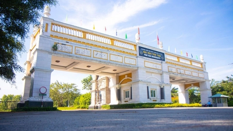 Trường Đại học Tân Tạo tuyển sinh