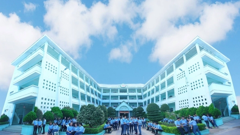 Đại học Tây Đô đã đào tạo hơn 30.000 học viên và sinh viên, đóng góp trên 17.000 lao động chất lượng