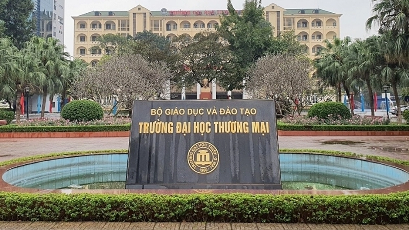 Trường Đại học Thương mại ở đâu?