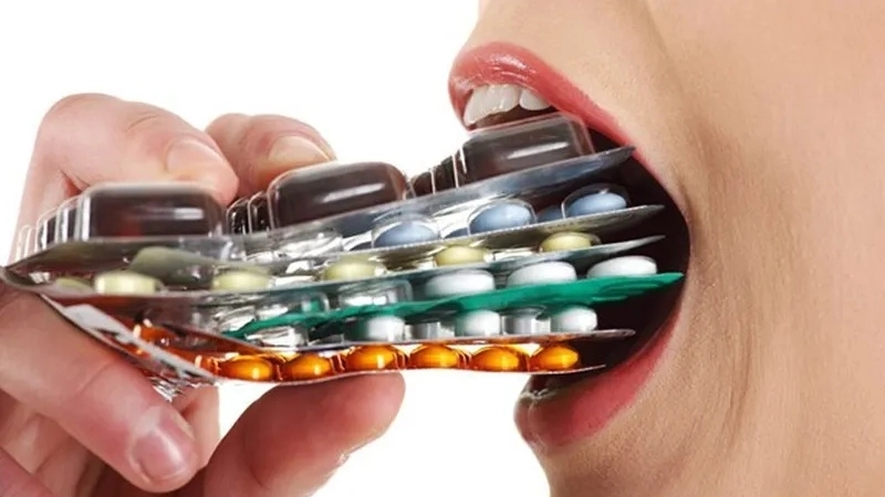 Triệu chứng khi bị ngộ độc do uống thuốc nhiều