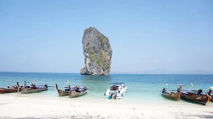 Gợi ý thời điểm lý tưởng để đi biển Vân Đồn đẹp rực rỡ nhất